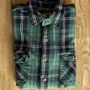 Field & Stream Men’s Large, blue and green, long sleeved button down shirt.